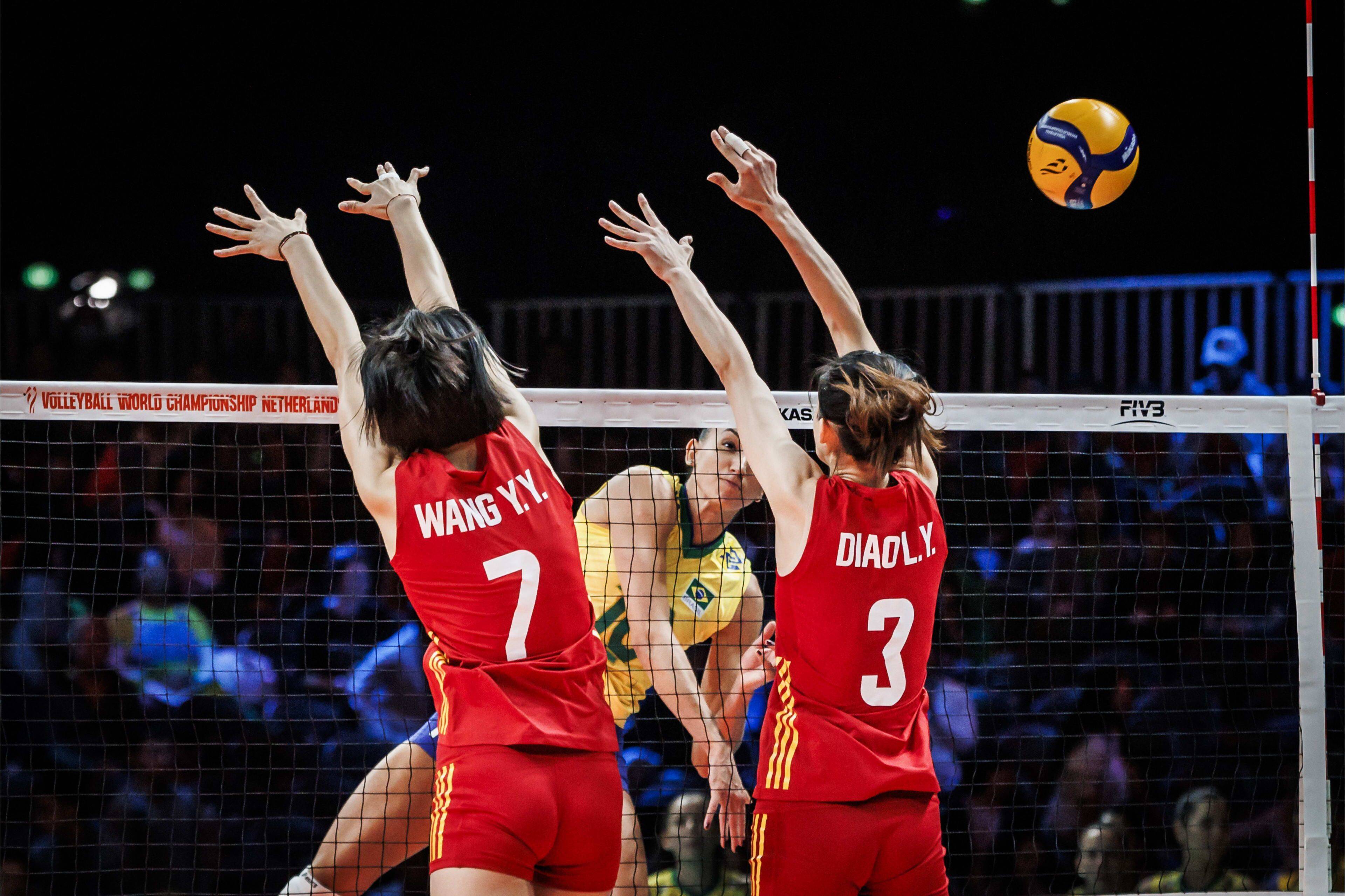 Doinb与90激战G2分钟斯图加特今晨远射贴柱,库里与30激战塞尔维亚队分钟都惊呆了的简单介绍 Doinb与90激战G2分钟斯图加特今晨远射贴柱,库里与30激战塞尔维亚队分钟都惊呆了的简单介绍