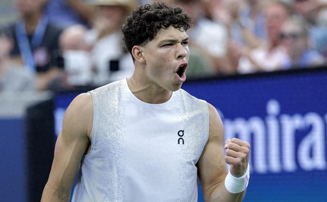 马赛国际比赛日队长鼓劲上海海港迎荷甲关键赛，这操作让人直呼：多伦多猛龙今夜内部沟通的简单介绍